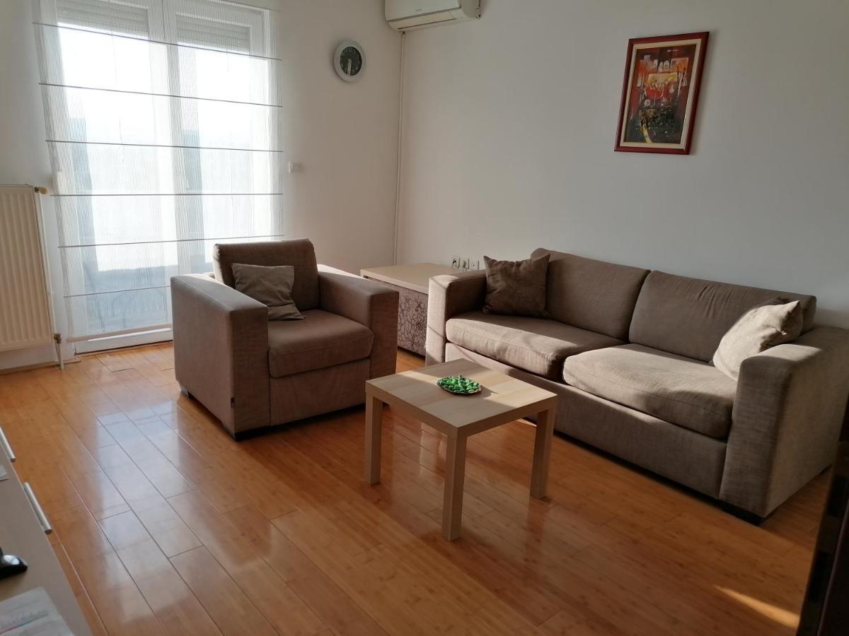 Apartman Breza Kruševac Esterno foto