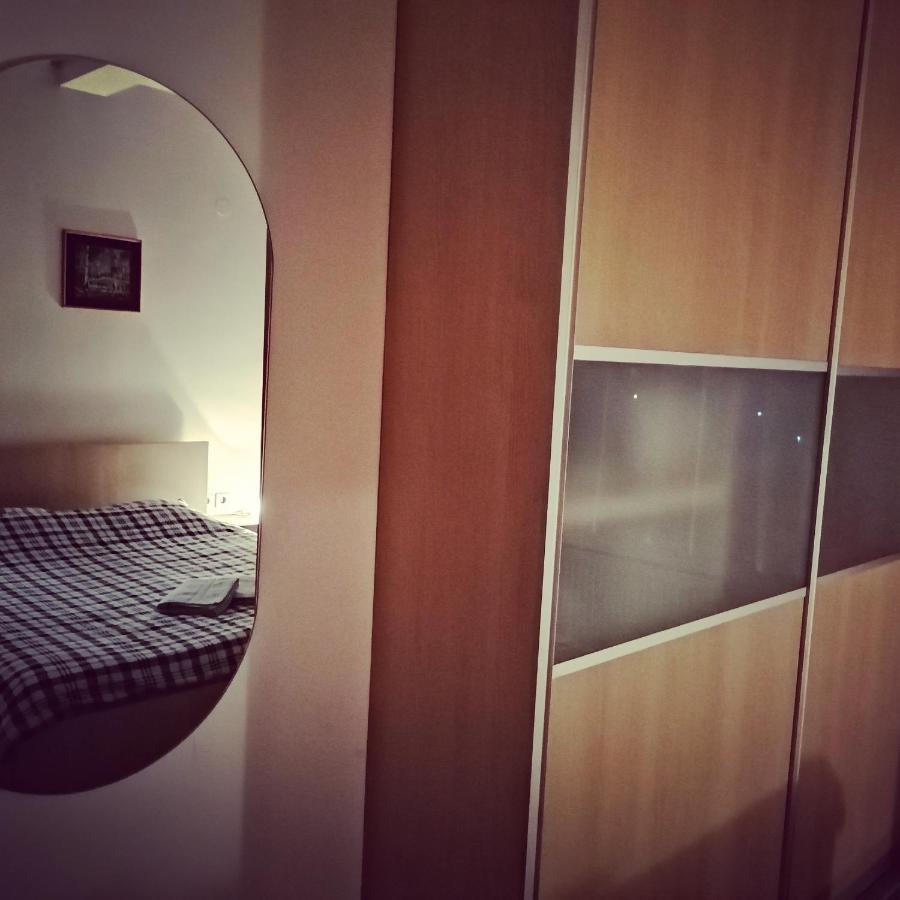 Apartman Breza Kruševac Esterno foto
